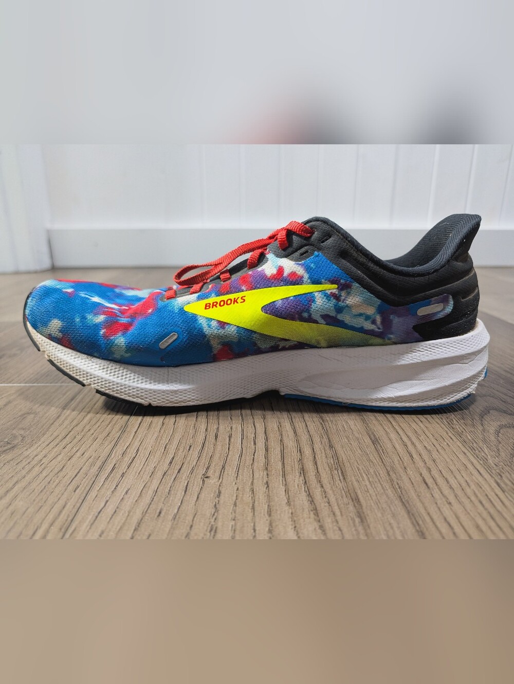Men's Brooks Launch 9 Running Shoes